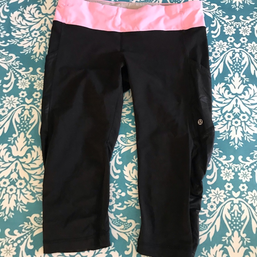 Lululemon running crops
